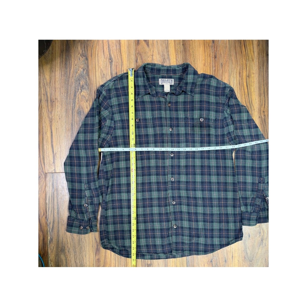 Duluth Trading Co Flannel Shirt Large Green Plaid Outdoor Workwear Rugged Cotton - Picture 5 of 10